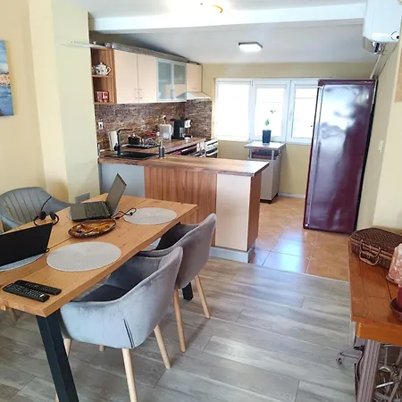 Apartment Arte Casa Burgas City